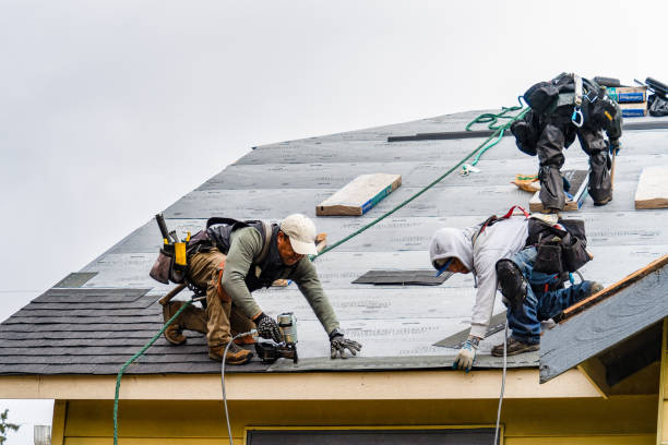 Professional Gutter Installation technician working in Santa Fe, TN